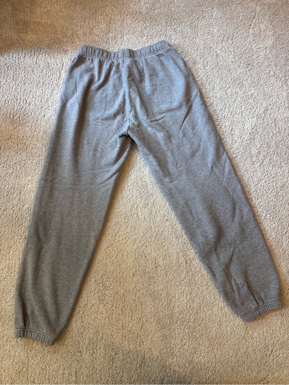 Aritzia TNA sweatpants - Picture 2 of 3